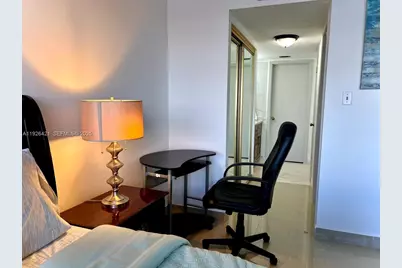 18041 Biscayne Blvd #1803, Aventura, FL 33160 - Photo 9