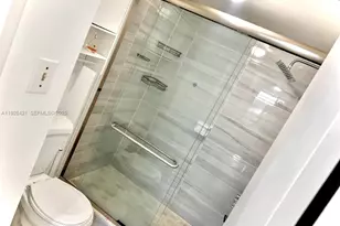 18041 Biscayne Blvd, Aventura, FL 33160 - Photo 11