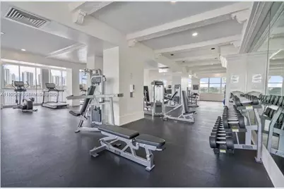 18041 Biscayne Blvd #1803, Aventura, FL 33160 - Photo 13