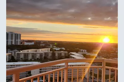 18041 Biscayne Blvd #1803, Aventura, FL 33160 - Photo 7