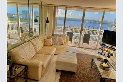 18041 Biscayne Blvd #1803, Aventura, FL 33160 - Photo 5