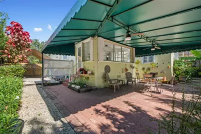 2460 SW 24th St, Miami, FL 33145 - Photo 25