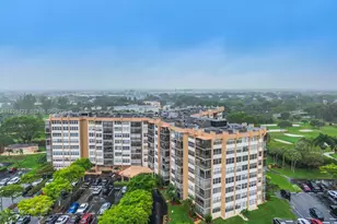 1100 St Charles Pl, Pembroke Pines, FL 33026 - Photo 31