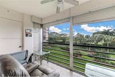 1100 Saint Charles Pl #310, Pembroke Pines, FL 33026 - Photo 11