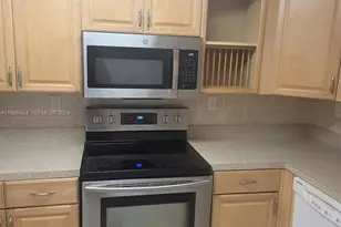 800 Parkview Dr, Hallandale Beach, FL 33009 - Photo 19