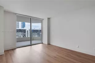 555 NE 34th St, Miami, FL 33137 - Photo 17