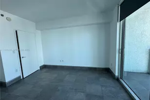 500 Brickell Ave, Miami, FL 33131 - Photo 9