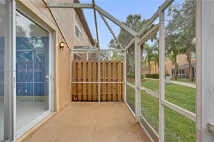 1435 Barcelona Way, Weston, FL 33327 - Photo 15