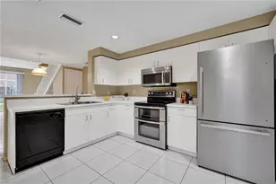 1435 Barcelona Way, Weston, FL 33327 - Photo 7