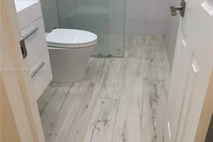 19340 NE 18th Ct, Miami, FL 33179 - Photo 17