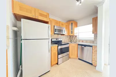 422 Lakeside Dr #239, Margate, FL 33063 - Photo 1