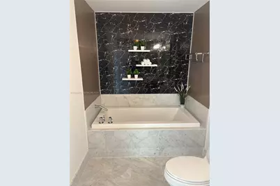 244 Biscayne Blvd #1605, Miami, FL 33132 - Photo 21