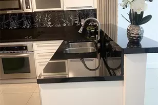 244 Biscayne Blvd, Miami, FL 33132 - Photo 11