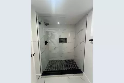 20610 NE 7th Ct, Miami, FL 33179 - Photo 19