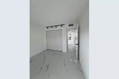 20610 NE 7th Ct, Miami, FL 33179 - Photo 25