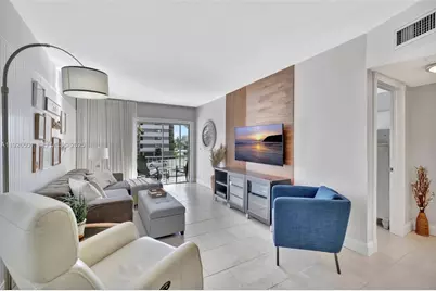 300 Golden Isles Dr #204, Hallandale Beach, FL 33009 - Photo 9