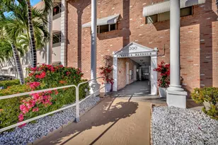 300 Golden Isles Dr, Hallandale Beach, FL 33009 - Photo 23