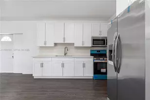 434 NW 110th St, Miami, FL 33168 - Photo 21