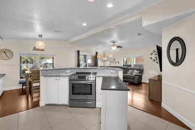 5230 SW 26th Ave, Dania Beach, FL 33312 - Photo 7