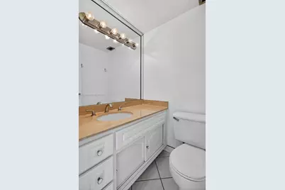 300 Bayview Dr #202, Sunny Isles Beach, FL 33160 - Photo 13