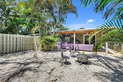 2470 NE 182nd Ter #2, North Miami Beach, FL 33160 - Photo 27