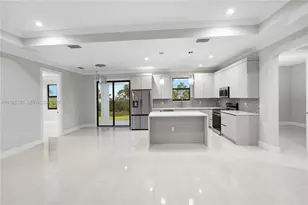 3587 SE 18th Ave, Naples, FL 34117 - Photo 9