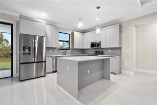 3587 SE 18th Ave, Naples, FL 34117 - Photo 7