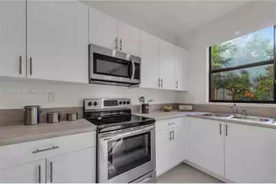 12980 SW 233rd Ter, Homestead, FL 33032 - Photo 13