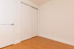 1050 Brickell Ave, Miami, FL 33131 - Photo 21