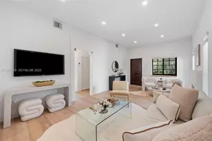 917 Granada Groves Ct, Coral Gables, FL 33134 - Photo 3