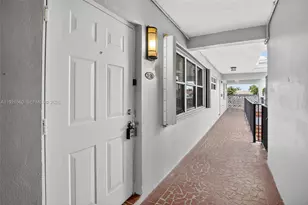 2600 S Ocean Dr, Hollywood, FL 33019 - Photo 25