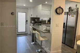9010 Sunrise Lakes Blvd, Sunrise, FL 33322 - Photo 7