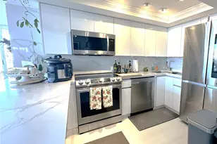 18000 N Bay Rd, Sunny Isles Beach, FL 33160 - Photo 9