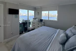 18000 N Bay Rd, Sunny Isles Beach, FL 33160 - Photo 13