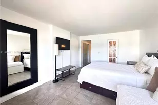 6484 Indian Creek Dr, Miami Beach, FL 33141 - Photo 1
