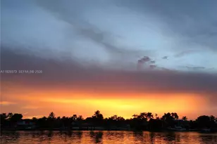 6484 Indian Creek Dr, Miami Beach, FL 33141 - Photo 3