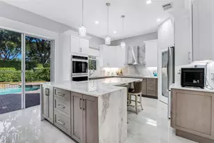 7665 NW 19th Ct, Pembroke Pines, FL 33024 - Photo 11