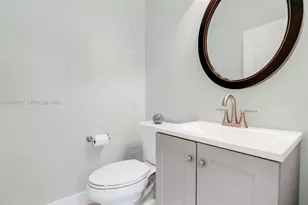 7665 NW 19th Ct, Pembroke Pines, FL 33024 - Photo 25