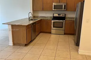 115 E Riverwalk Cir E, Plantation, FL 33325 - Photo 3