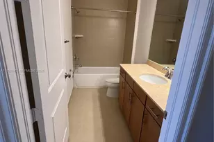 115 E Riverwalk Cir E, Plantation, FL 33325 - Photo 7