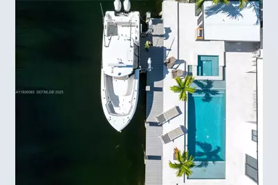 2734 SE 14th St, Pompano Beach, FL 33062 - Photo 5