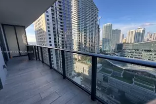 45 SW 9th St, Miami, FL 33130 - Photo 9