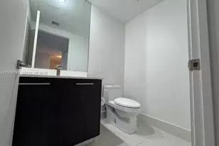 45 SW 9th St, Miami, FL 33130 - Photo 17