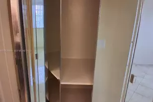 2905 Point E Dr, Aventura, FL 33160 - Photo 15