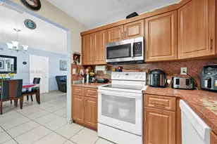 4020 E 10th Ave, Hialeah, FL 33013 - Photo 23
