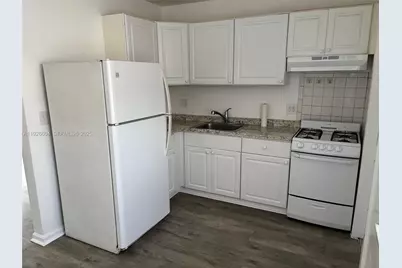 2520 NE 181st St #2520, North Miami Beach, FL 33160 - Photo 5