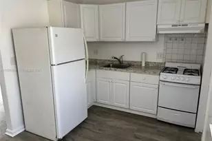 2520 NE 181st St, North Miami Beach, FL 33160 - Photo 5