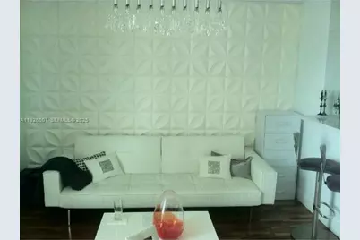 350 NE 24th St #906, Miami, FL 33137 - Photo 3