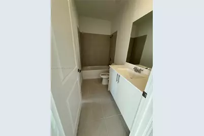 26846 SW 121 Ct #26846, Homestead, FL 33032 - Photo 9