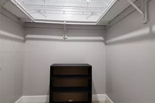 2438 SW 114th Ave, Miami, FL 33165 - Photo 9